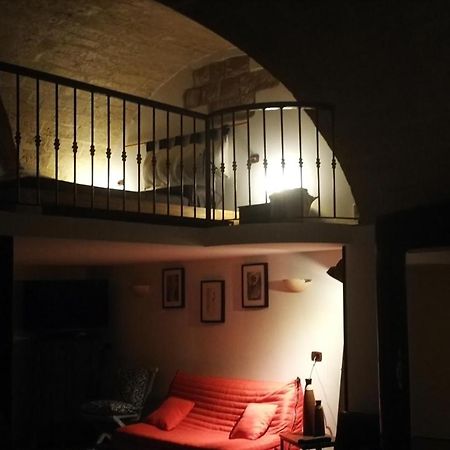 Versosud Cave باري المظهر الخارجي الصورة
